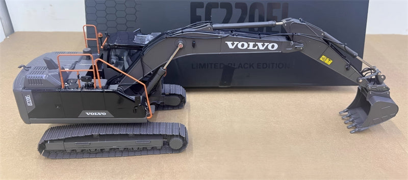 1:32 VOLVO EC220E AT Collections Limited Black Edition DIECAST Model
