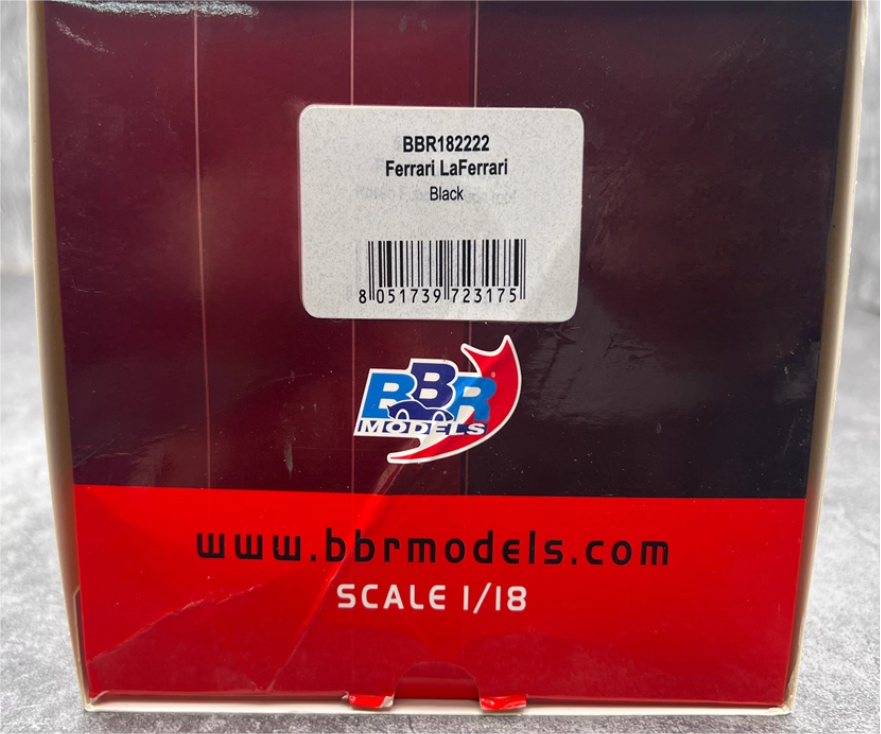 BBR MODELS Ferrari LaFerrari black hardtop 1:18 Car Pre-built Model view2
