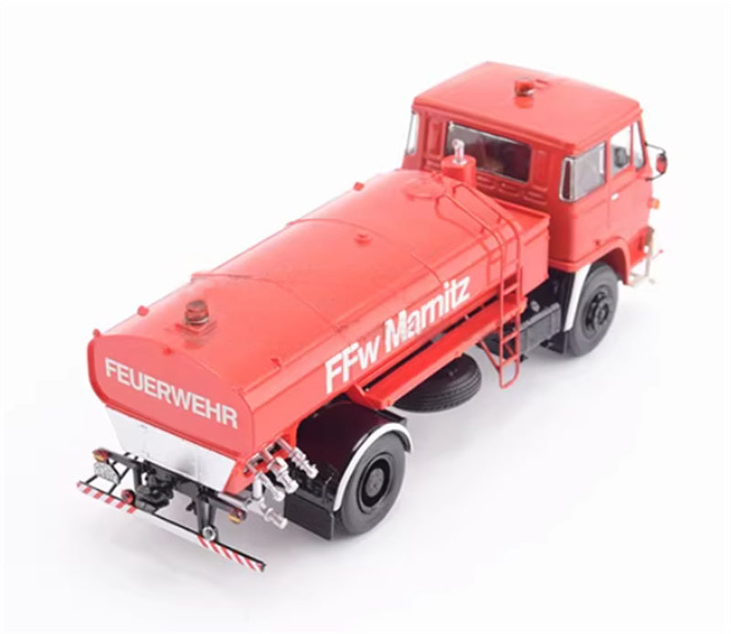 Premium ClassiXXs SKODA-100.850 Fire Tanker Feuerwehr FFw Mamitz 1:43 Truck Pre-built Airliner Model Display view4