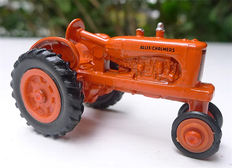 ERTL Allis Chalmers WD-45 tractor Orange red 1:64 Truck Pre-built Model