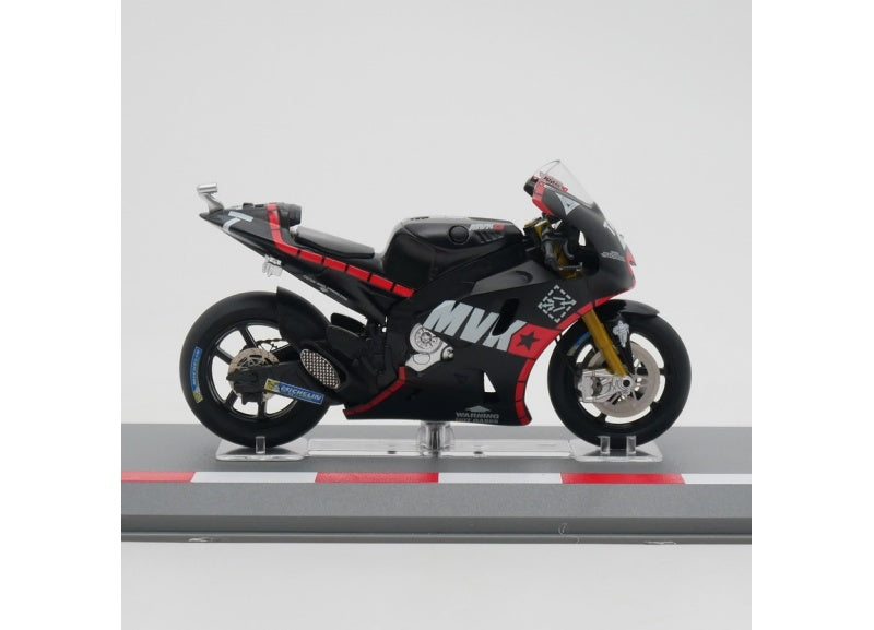 1:18 Yamaha YZR-M1 2017 Black Maverick Vinales Preseason IXO  Diecast Motorcycle Model