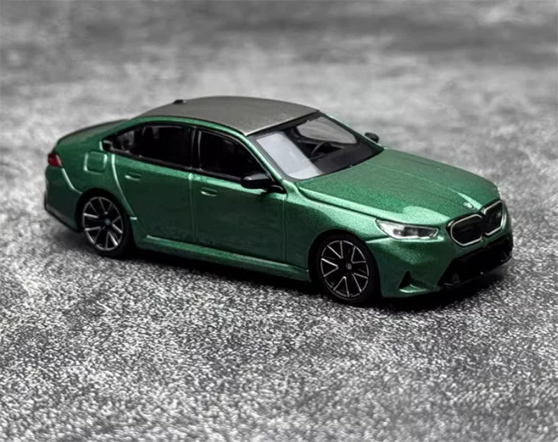 1:64 BMW M5 G90 Isle of Man Green Metallic MINIGT DIECAST Model