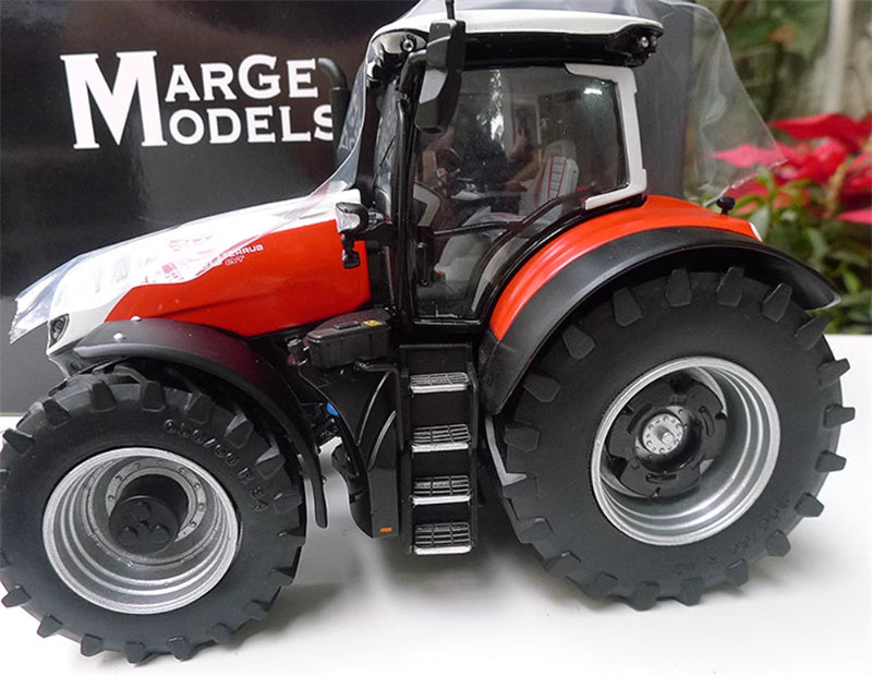 Marge Models Steyr 6300 Terrus CVT Tractor 1:32 Truck Pre-built Model