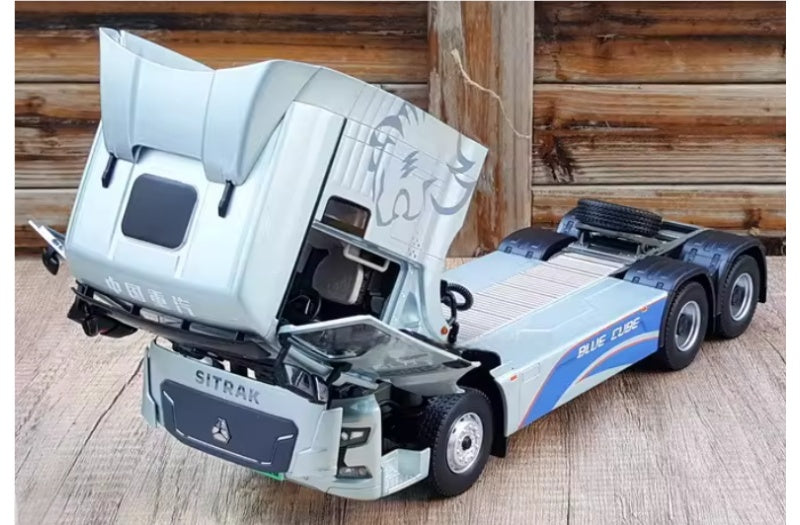 Sinotruk SITRAK 513 Blue Cube GXEV Tractor 1:24 Truck Pre-built Airliner Model Display view5