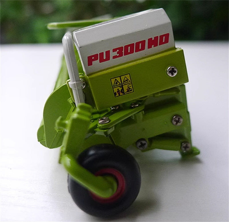 Universal Hobbies CLAAS Pu 300 HO Silage agricultural Harvester Header Army Green 1:32 ACCESSORIES Pre-built Model