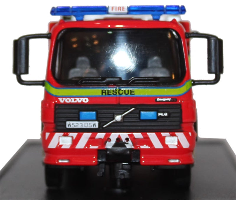 Red Base Volvo Major Rescue FL 614-UK-2000 1:64 Truck Pre-built Model