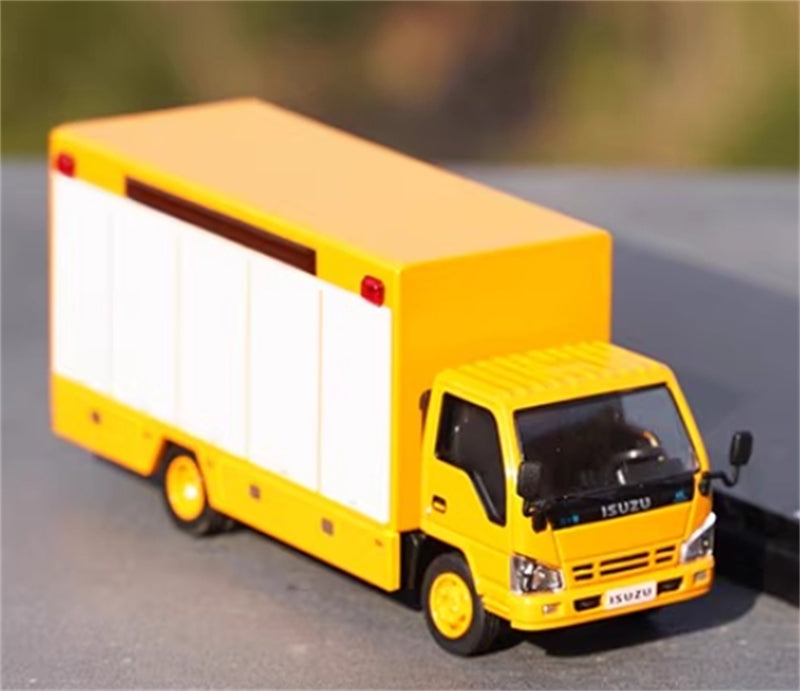 GCD Isuzu N Series REWARD 4K engineering vehicle Yellow LHD 1:64 Truck Pre-built Model view6