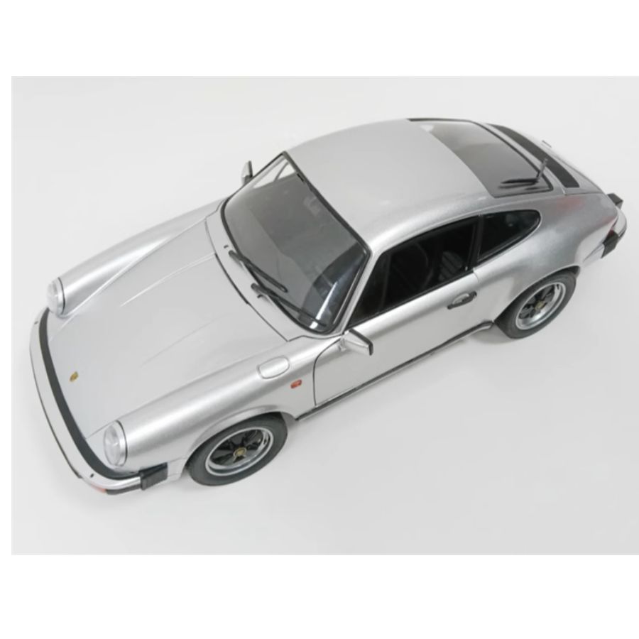 Schuco Porsche 911 Coupe silver 1:12 DIECAST Car