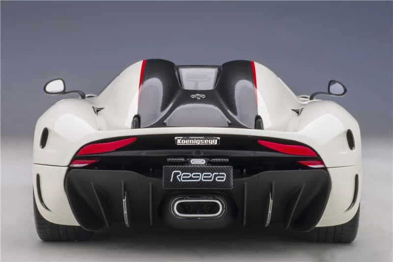 AUTOART KOENIGSEGG REGERA Car white 1:18 Resin car