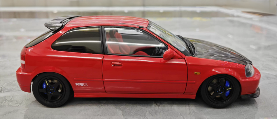 Motorhelix Honda Civic Type R EK9 Milan Red/Carbon Fiber Head Cover Limited Edition 599PCS ONLY 1:18 Car Pre-built Model view8