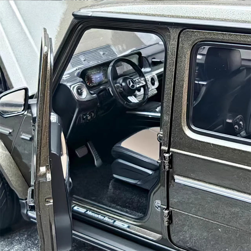 NOREV 2024 Mercedes Benz G500 G-Class off-road olive drab 1:18 Car Pre-built Model view3