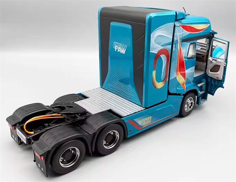 FAW J7 Lantu New Energy Tractor Truck 1:24 Truck Pre-built Model