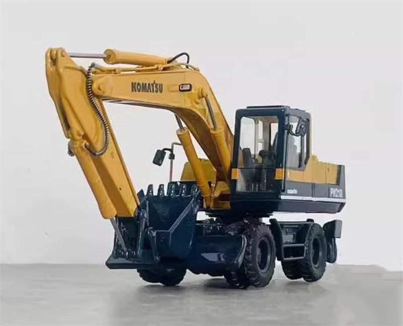 KOMATSU PW210-5 Excavator Collector's Edition 1:50 DIECAST Truck Lorry