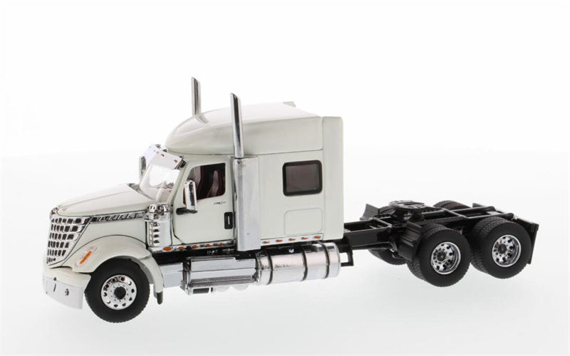 CATERPILLAR  International LoneStar Sleeper American version White Tandem Prime Mover Tractor Truck 1:50 Truck Pre-built Model