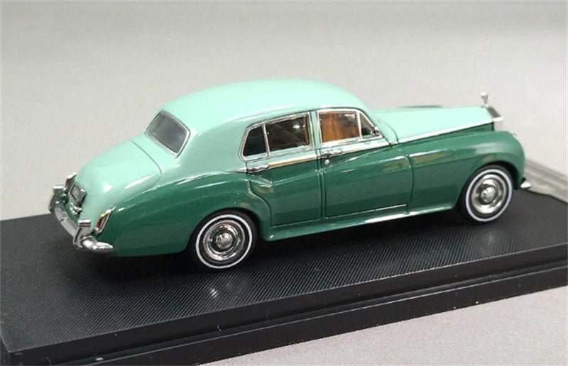 GFCC 1955 Rolls Royce Silver Cloud classic car Green Double LHD 1:64 car Pre-built Model view2