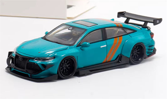 LeManFang Toyota Avalon Mk4 XX50 Wide Body Car green 1:64 Car Pre-built Model view1