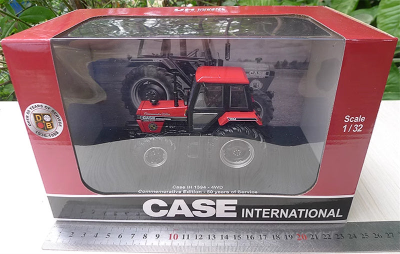 Universal Hobbies CASE IH 1394 Agricultural Tractor Red Limited Edition 1000PCS ONLY 1:32 Truck Pre-built Model