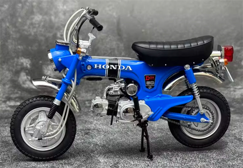 EBBRO HONDA DAX ST50 1969 blue 1:10 motorcycle Pre-built Model view6