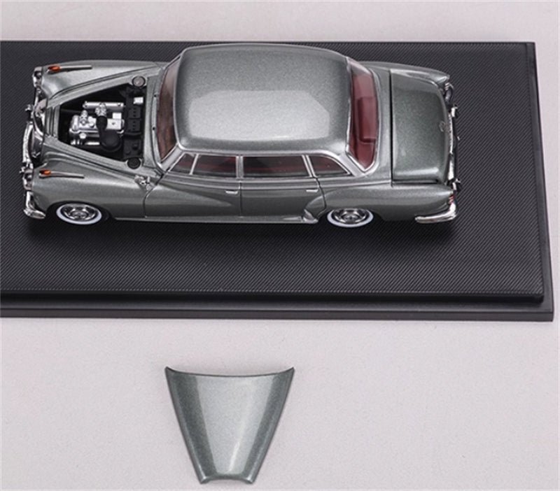 GFCC Mercedes Benz 300D 1959 classic car Metallic Green LHD 1:64 car Pre-built Model view5