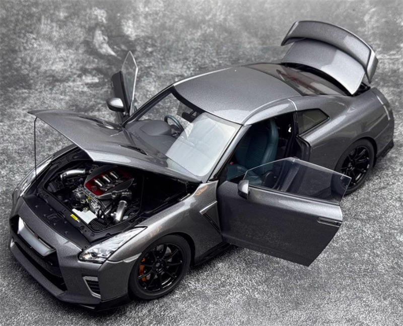 MOTORHELIX Nissan GT-R R35 T-Spec grey fully open 1:18 Car Pre-built Model view8