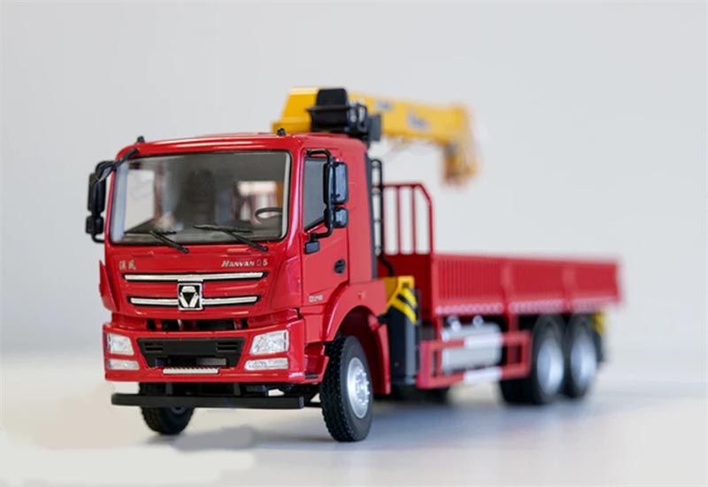 1:35   G SQS350-5 XCMG  Red/Yellow Diecast Model