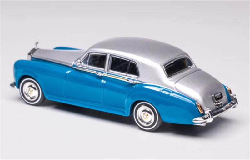 GFCC 1965 Rolls Royce Silver Cloud III classic car Silver Blue Double LHD 1:64 car Pre-built Model view3
