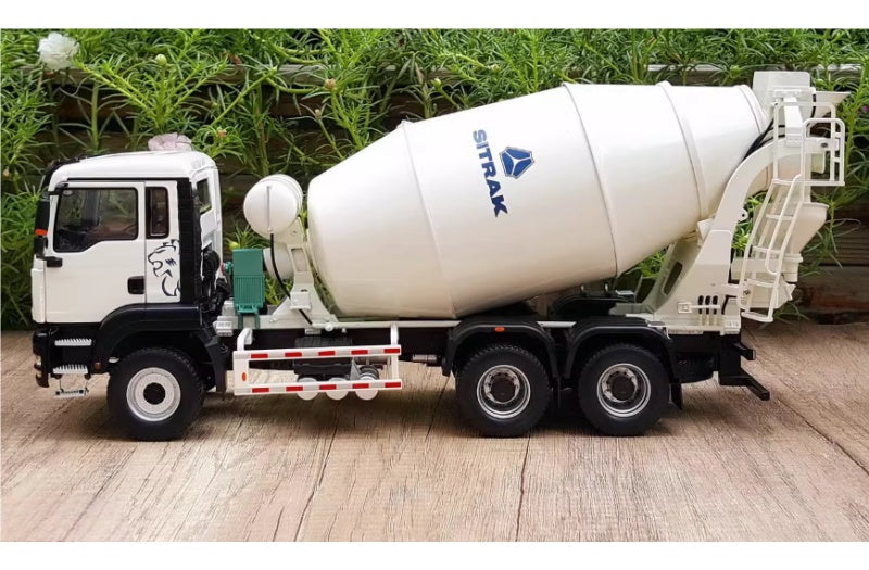 Sinotruk SITRAK 6x4 mixer truck 1:24 Truck Pre-built Airliner Model Display view2