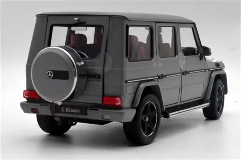 iScale Mercedes Benz G500 G-KLASSE off-road grey 1:18 Car Pre-built Model view3