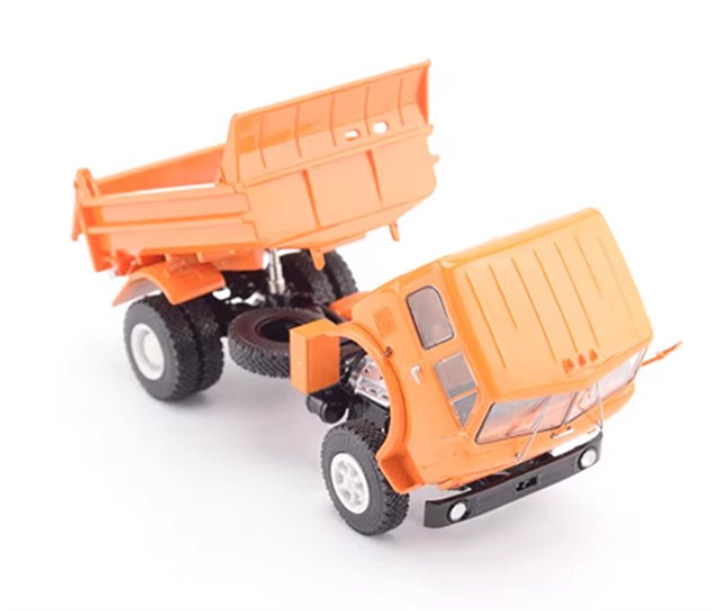 StartScaleModels Soviet Minsk MAZ-5549 dump truck 1:43 Truck Pre-built Airliner Model Display view5