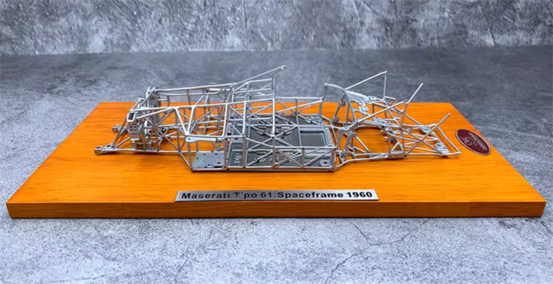 CMC Maserati Tipo 61 Birdcage Spaceframe 1960 Limited Edition 1:18 Car Pre-built Model view1