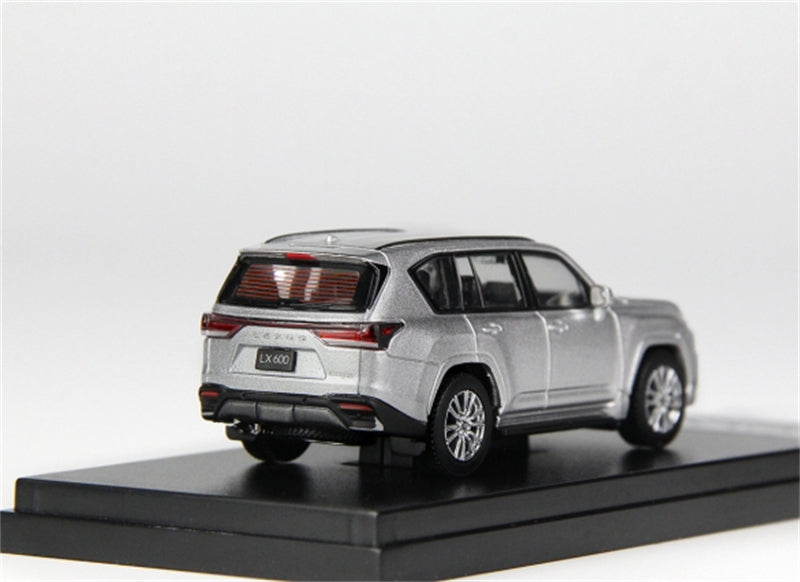 LCD-MODELS Lexus LX600 SUV Titanium Silver 1:64 car Pre-built Model view7