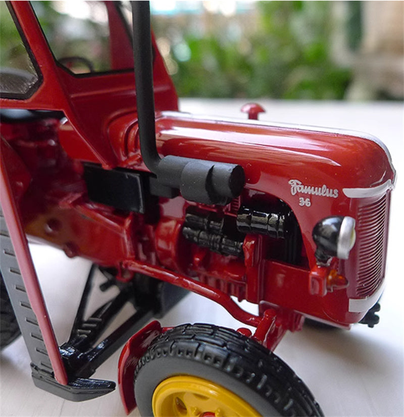 SCHUCO Famulus RS 14 36 European Classic Tractor red 1:32 Truck Pre-built Model
