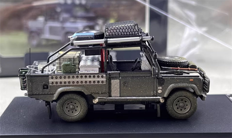 SW Land Rover Defender 110 Silver Grey Muddy Edition 1:64 car Pre-built Model view5