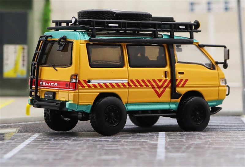 Autobots Models Mitsubishi Delica 3rd Generation Wagon 4X4 Off Road Modified Edition Yellow School Bus left-hand drive with accessories 1:64 Car Pre-built Model view3