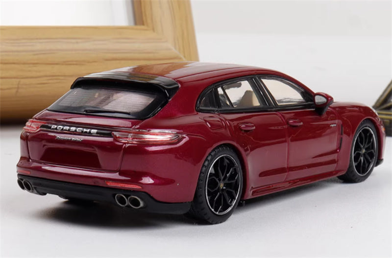 Liberty 64 Porsche Panamera Turbo S amethyst w/ Figure and wheels 1:64 Car Pre-built Airliner Model Display view2