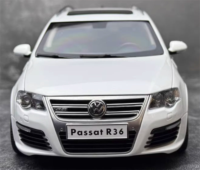 NZG Volkswagen VW Passat Estate R36 Classic ceramic jar Car Diamond white with pedal Limited Edition 299PCS ONLY 1:18 Car Pre-built Model view9