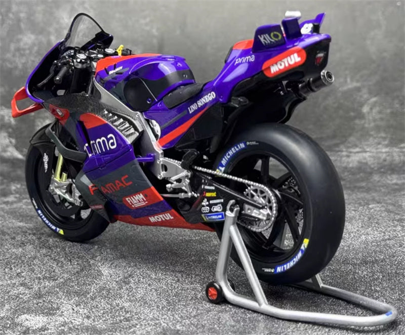 Kiloworks MOTOGP PRAMAC Ducati Motorcycle Purple GP24 Martin 89# 1:12 motorcycle Pre-built Model