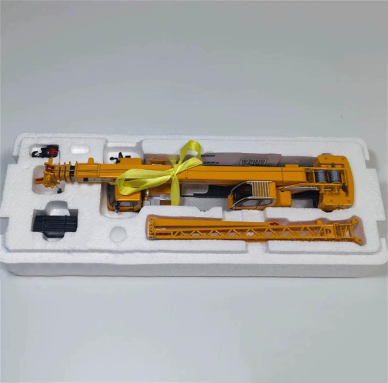 1:50   XCT50G5-1 XCMG   Yellow Diecast Model