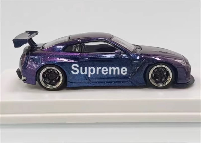 DOT Nissan GT-R R35 Pandem Rocket Bunny Magic Colour Purple 1:64 Car Pre-built Model