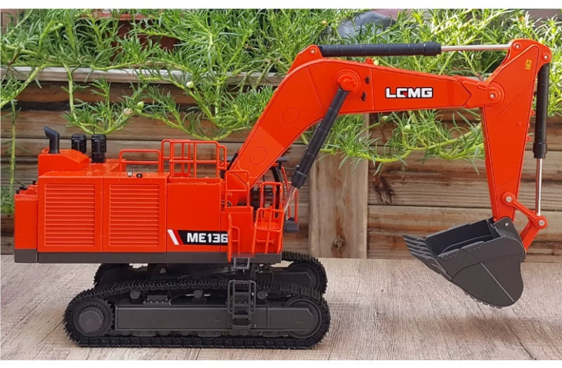 LGMG ME136 Large mining excavator Orange Red 1:35 Truck Pre-built Airliner Model Display view6