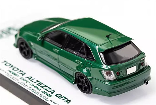 Mortal TOYOTA ALTEZZA GITA IS200 Exhibition HEC Limited green Limited Edition 1:64 Car Pre-built Model view2