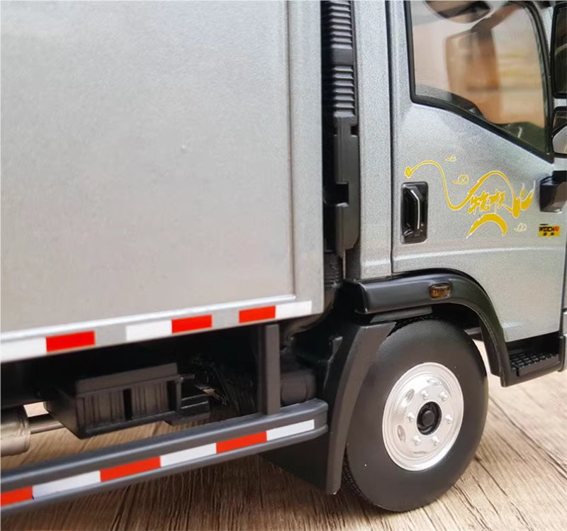 Sinotruk HOMAN M3 Light Truck grey 1:24 Truck Pre-built Model