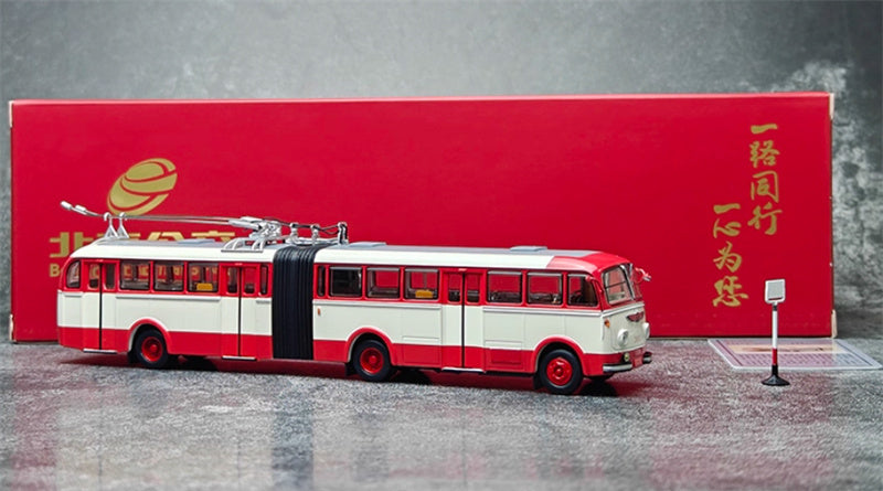 Beijing Public Transport BK560 articulated trolley bus red 1:64 Bus Pre-built Model view8