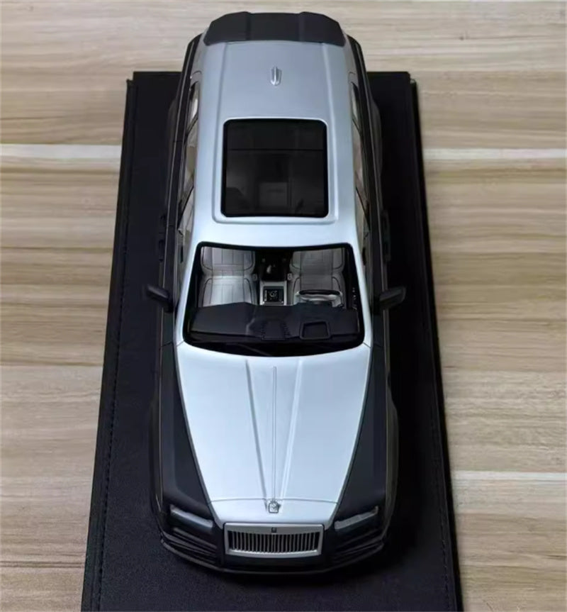 1:18 Rolls Royce Cullinan Matte black silver dual VMB Resin Car Model view5