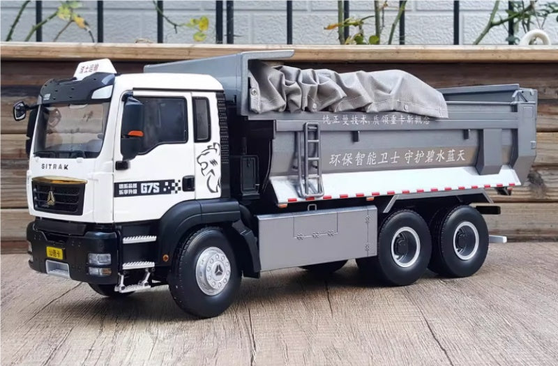 Sinotruk SITRAK G7S dump truck gray white 1:24 Truck Pre-built Airliner Model Display view1