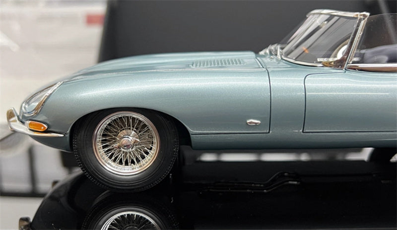 1:18 Jaguar e-type Amalgam convertible Resin Car Model view3