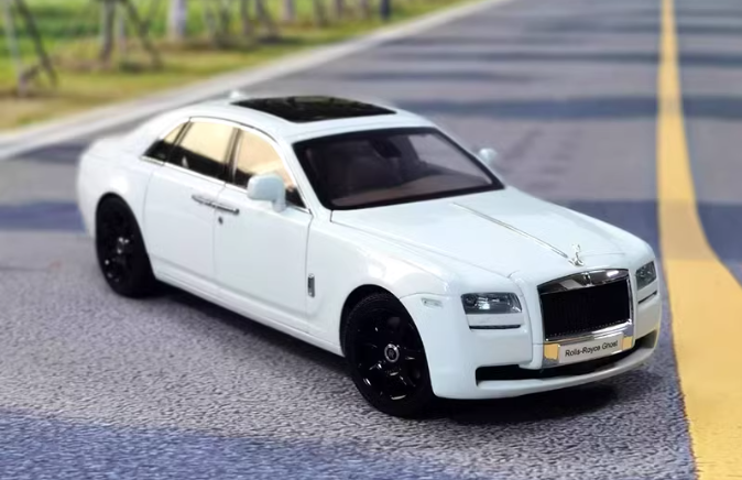 kyosho Rolls Royce RR ghost White w/ black wheels 1:18car Pre-a Model