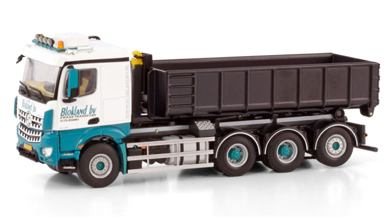 WSI AROCS MP4 2.300MM CLASSIC WITH 8X4 Blokland bv 1:50 Model