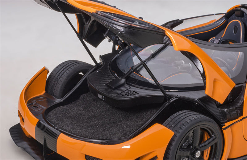 AUTOART KOENIGSEGG Agera RS Orange 1:18car Pre-a Model