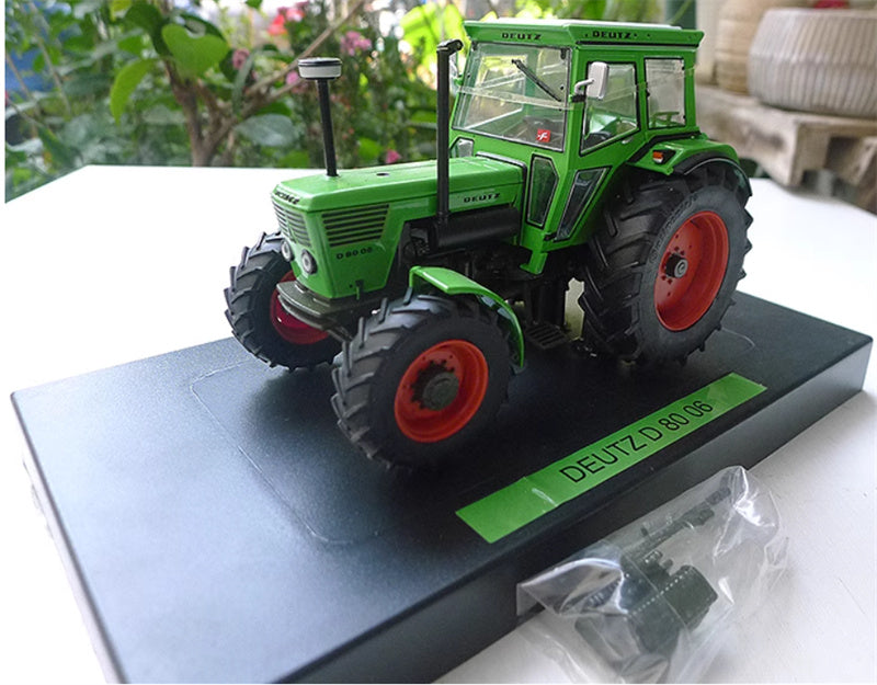 WEISE-TOYS Deutz D 80 06 tractor Emerald Green 1:32 Truck Pre-built Model